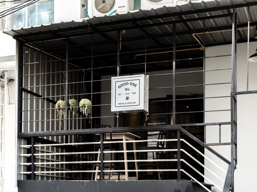Good One Poshtel & Cafe Bar Banguecoque Exterior foto